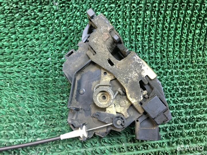 Замок двери задний правый Ford Focus DAW cdda