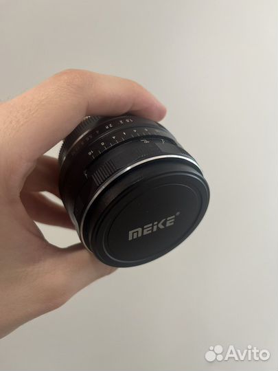 Объектив Meike 25mm f/1.8 для Fuji X-Mount
