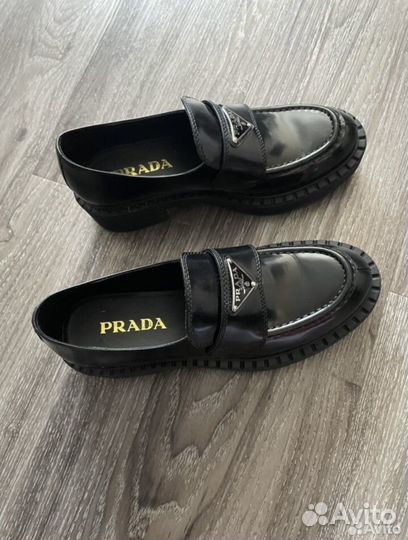 Лоферы Prada 37