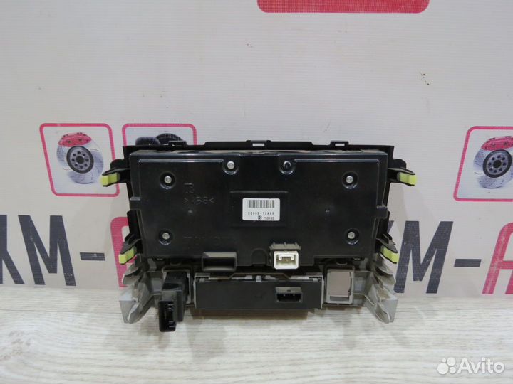 Блок управления климатом Toyota Corolla 150