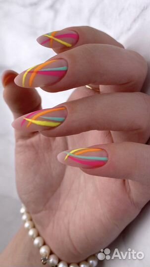 Маникюр, укрепление гелем, наращивание