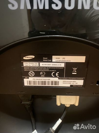 Монитор Samsung