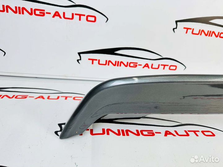 Спойлер на верх Toyota Land Cruiser Prado 120 X677