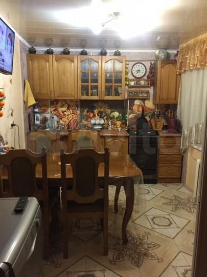 Дом 180 м² на участке 9,3 сот.