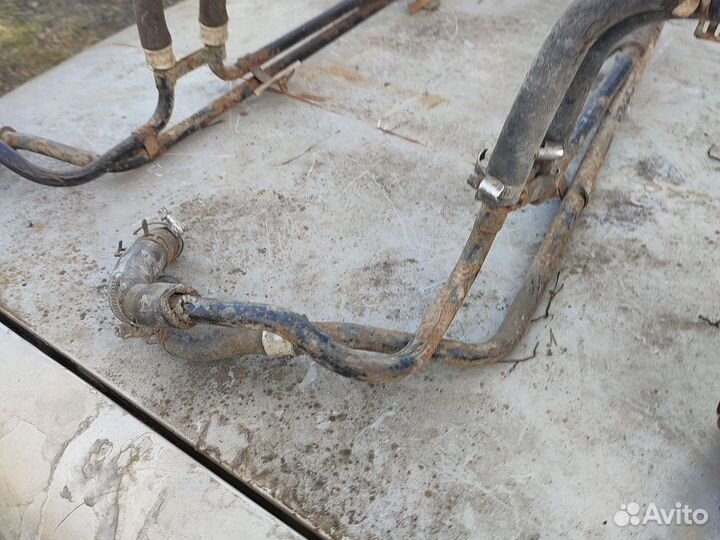 Форд Таурус трубки охлаждения печки