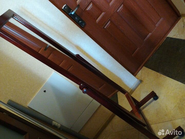 Зеркало передвидное