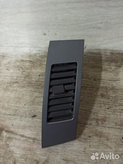 Дефлектор торпедо прав. Mitsubishi Outlander XL