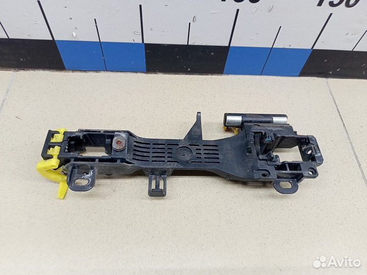 Кронштейн ручки Land Cruiser (150) -Prado 2009