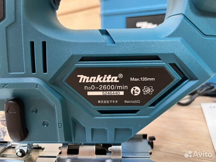 Аккумуляторный лобзик Makita 21V кейс