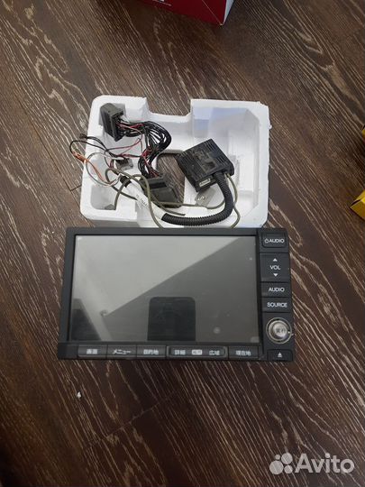 Магнитола Honda insight 2009-2014 оригинал Япония