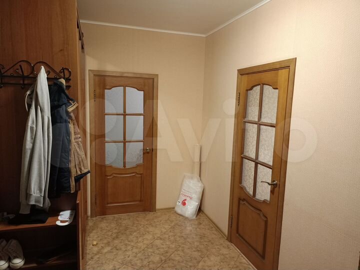 2-к. квартира, 60 м², 1/5 эт.