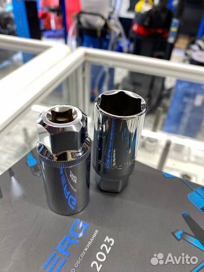 Головка торцевая свечная 3/8