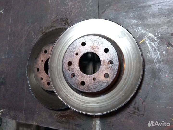 Передние тормозные диски Suzuki sx4