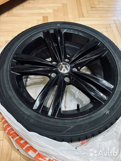 R17 Kumho I'Zen KW31 225/45, PCD 5x112 DIA 57.1