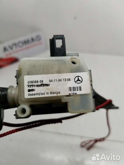 Привод лючка бензобака