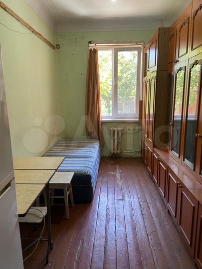 Комната 10,7 м² в 2-к., 1/2 эт.