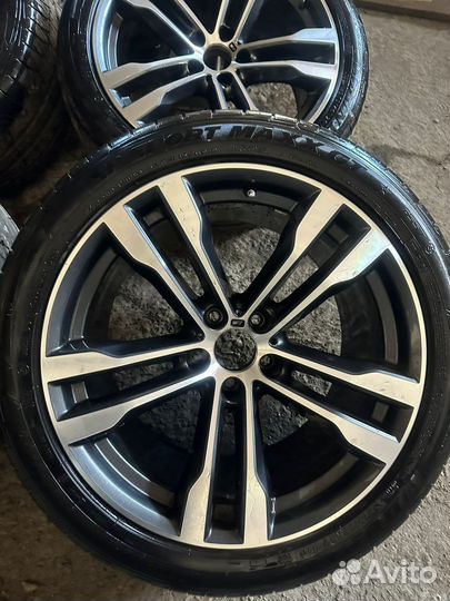 Резина на дисках на BMW х5х6М R20