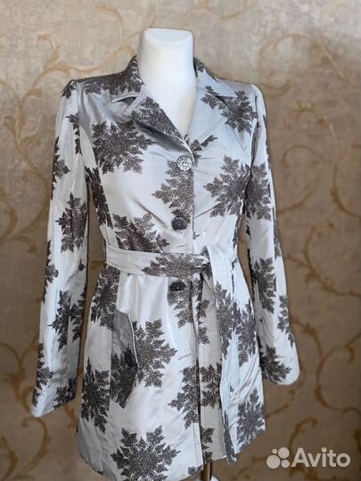 Плащ женский