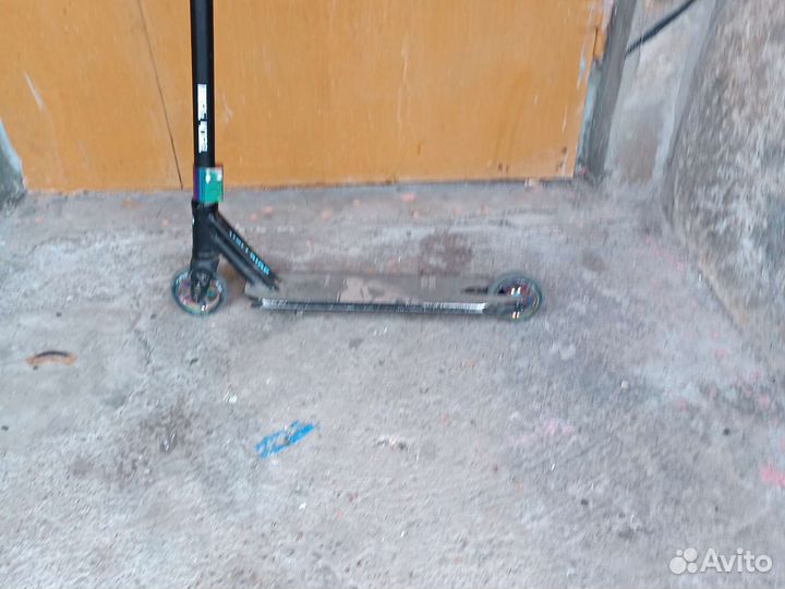 Трюковой самокат
