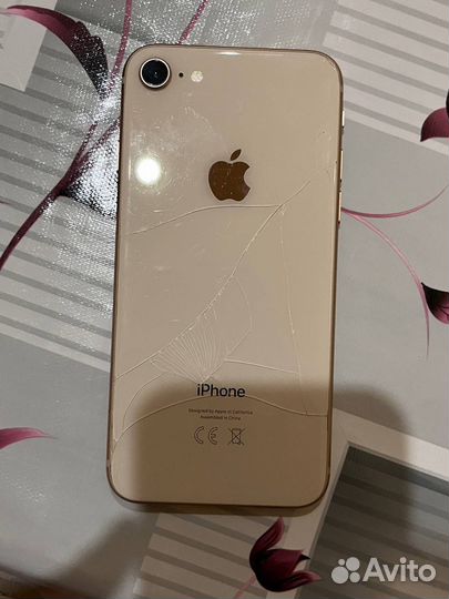 iPhone 8, 64 ГБ