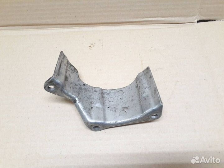 Пыльник шруса правый audi A8 D2 AQF 4D0407722D