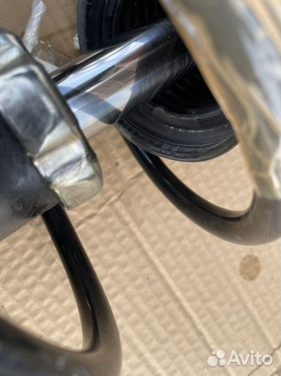 Стойка передняя Volkswagen golf mk5