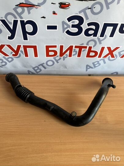 Патрубок воздушного фильтра cube 165752U001