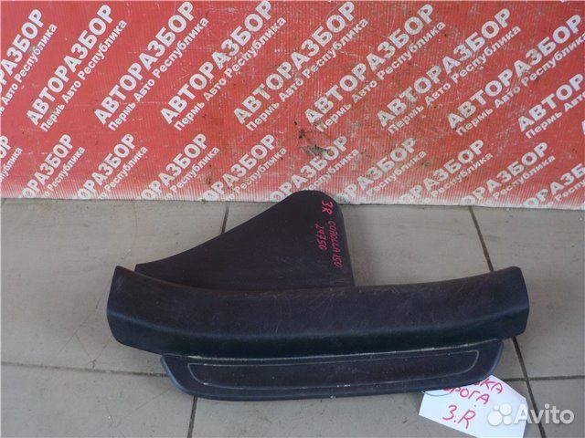 Накладка порога задняя правая Toyota Corolla