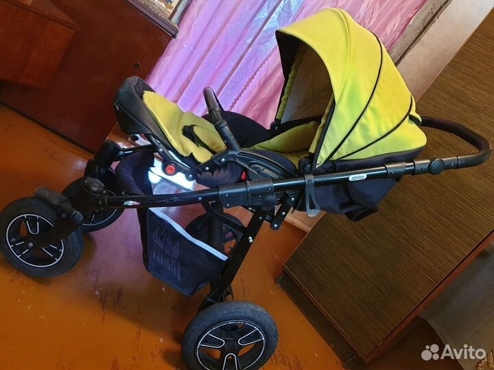 Детская коляска 