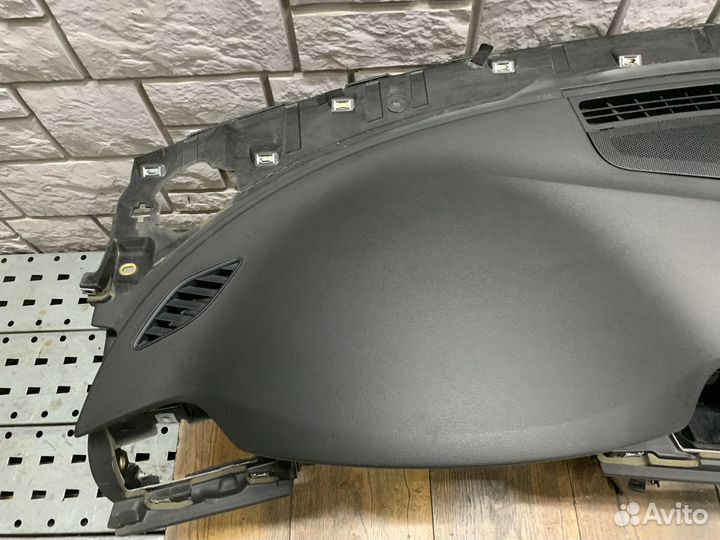 Audi A6 C7 4G Торпедо