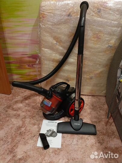 Пылесос Polaris PVC 1516