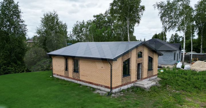 Дом 95 м² на участке 7,7 сот.