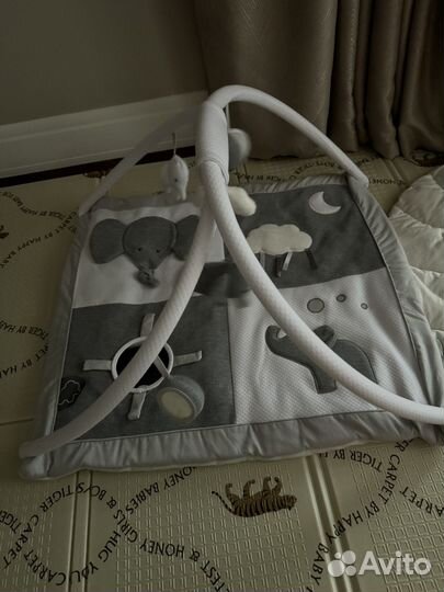 Детский развивающийся коврик nattou