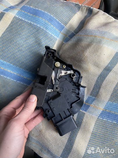 Замок левый передний Ford C-Max