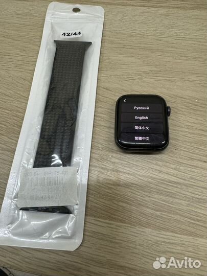 Apple Watch SE Nike 44mm iCloud Ремешок