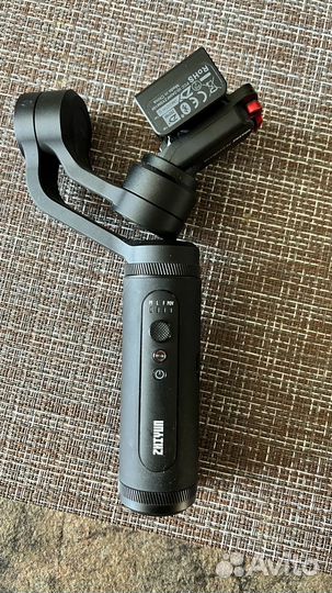 Стабилизатор для телефона zhiyun