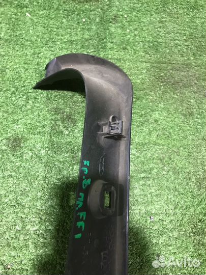 Накладка двери багажника Ford Focus 1 хэтчбек