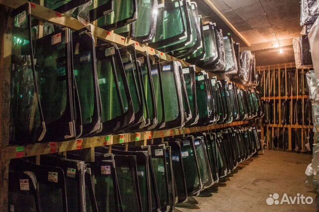 Лобовое стекло Опель Агила