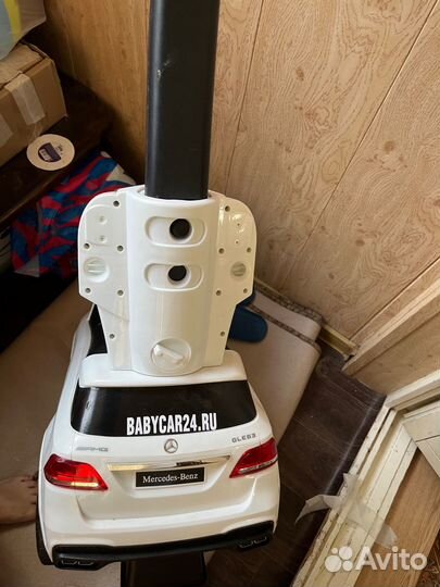 Машинка толкатор каталка