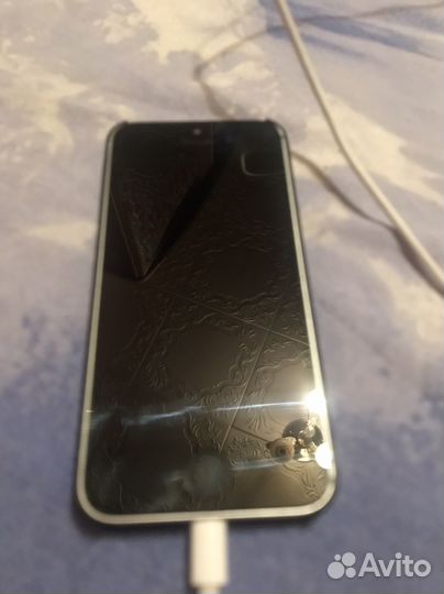 Телефон iPhone se