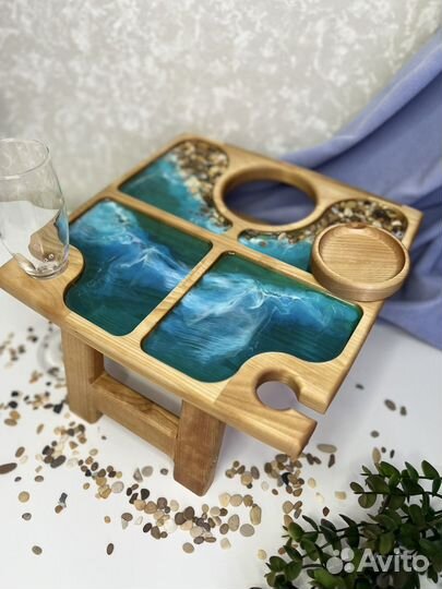 Винный стол с эпоксидной смолой