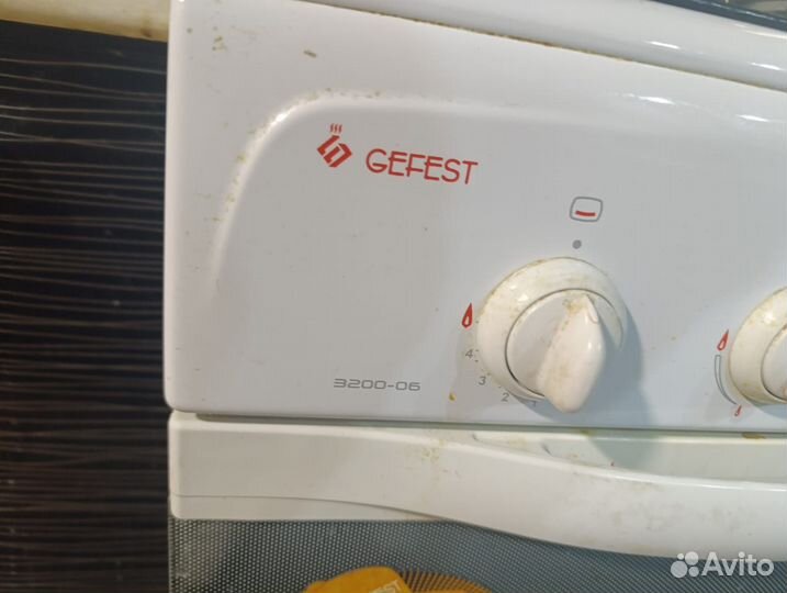 Газовая плита б/у 4 конфорки Gefest 3200-06