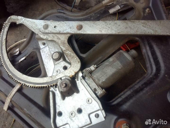 Электро стекло подъемники на спринтер 95-06