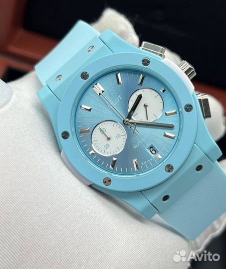 Красивые мужские часы кварцевые