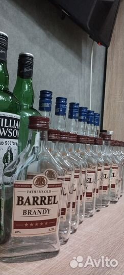 Бутылки стеклянные