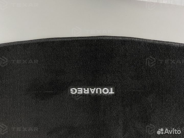 Коврик в багажник на Volkswagen Touareg 3