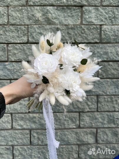 Букет невесты из стаб. цветов и сухоцветов