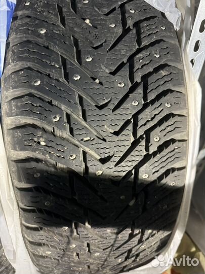 Nokian Tyres Hakkapeliitta 8 SUV 235/55 R19 105L