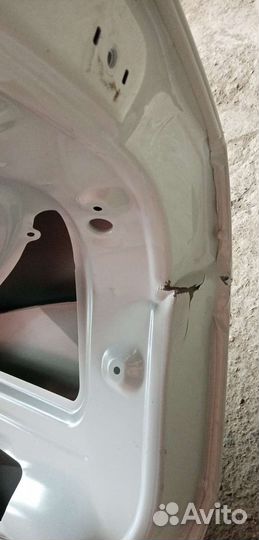 Крышка багажника skoda rapid