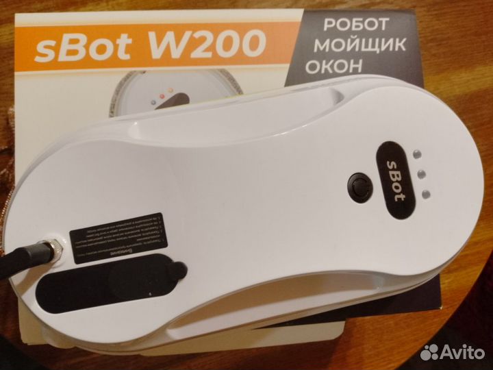 Робот мойщик окон